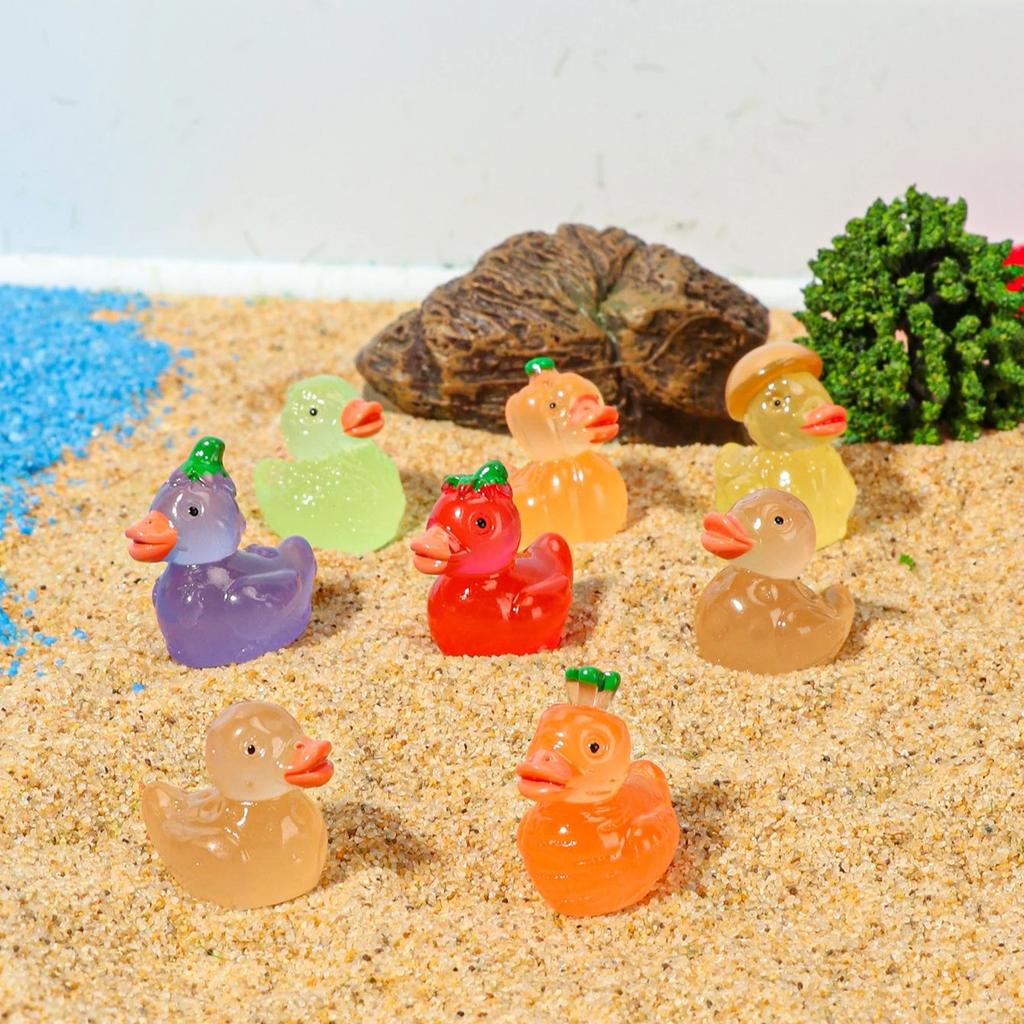 10/20Pcs Vegetable Duck Figurines Luminous Christmas Decor Glow In Dark Ornaments For Fairy Garden Valentine Gift