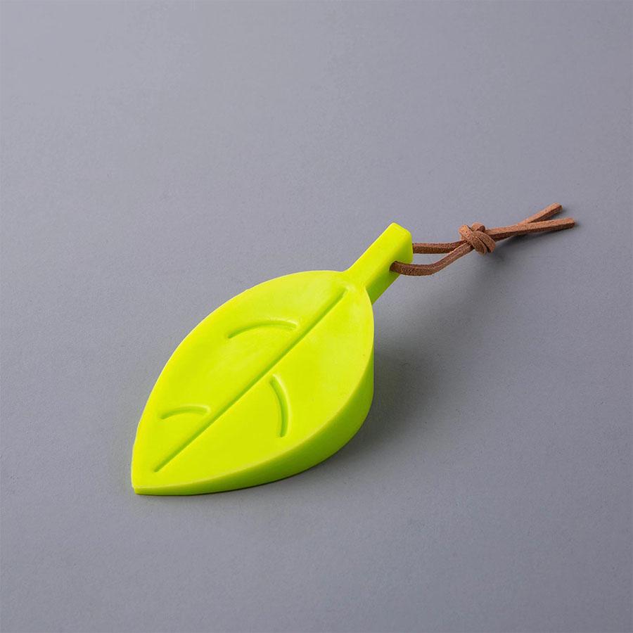 

1pc Leaf Shaped Silicone Door Stopper, Polished Metal Surface, Hangable Windproof Door Stop, Anti-Pinch Safety Door Clamp Best зелений
