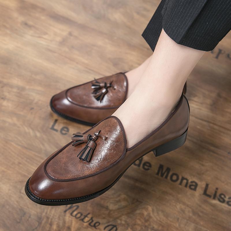 Fashion Leather Shoes Casual Business Shoes for Men Dress Tenis De Hombre Moccasins Mokasin Tenis Caballero Designer sneakers