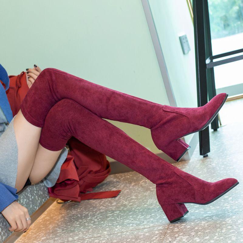 

Модные эластичные замшевые женские ботфорты с острым носком, осенне-зимние, на среднем каблуке, женские ботинки выше колена, 2025 новая обувь 35