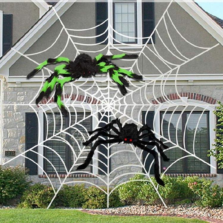 High Detail Realistic Large Spiders Halloween Decoration For Haunting House Bar Event And Horror Themed Party Setups