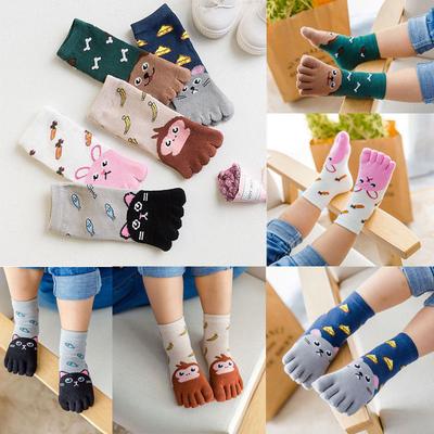 5 Paar Kinder Baumwoll Zehensocken Niedliche Tierdruck Knöchelsocken für Kleinkind Junge Mädchen Rutschfest Kurze Socken Alter 3-12 Jahre