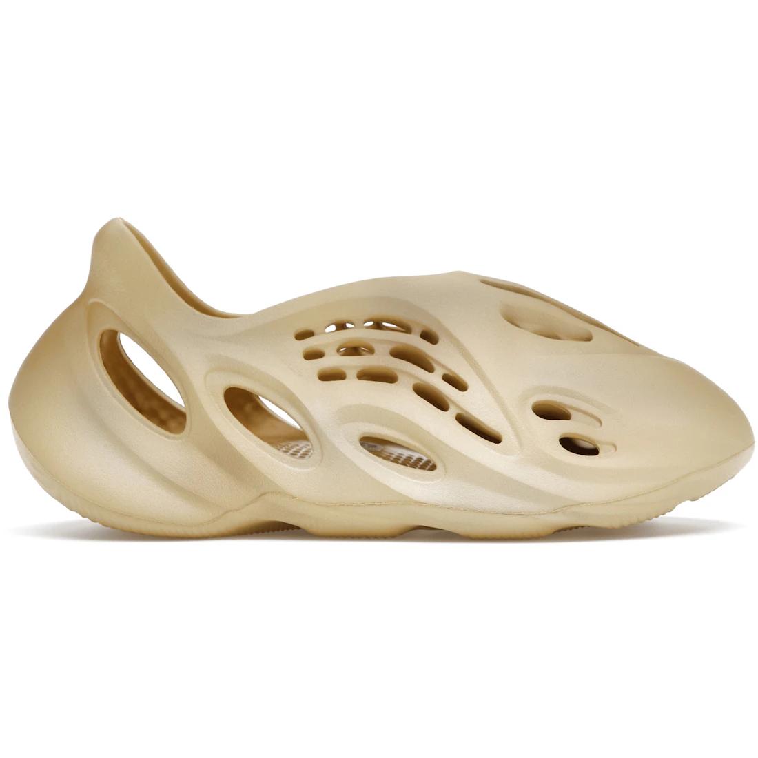 

Кроссовки adidas Yeezy Foam RNR Desert Sand(ГВ6843) 47