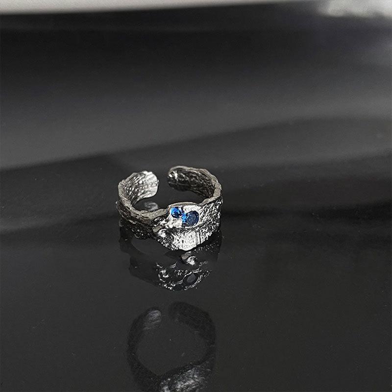 Cold Minimalist Stylish S925 Silver Ring With Unique Blue Sapphire Elements And Adjustable Size