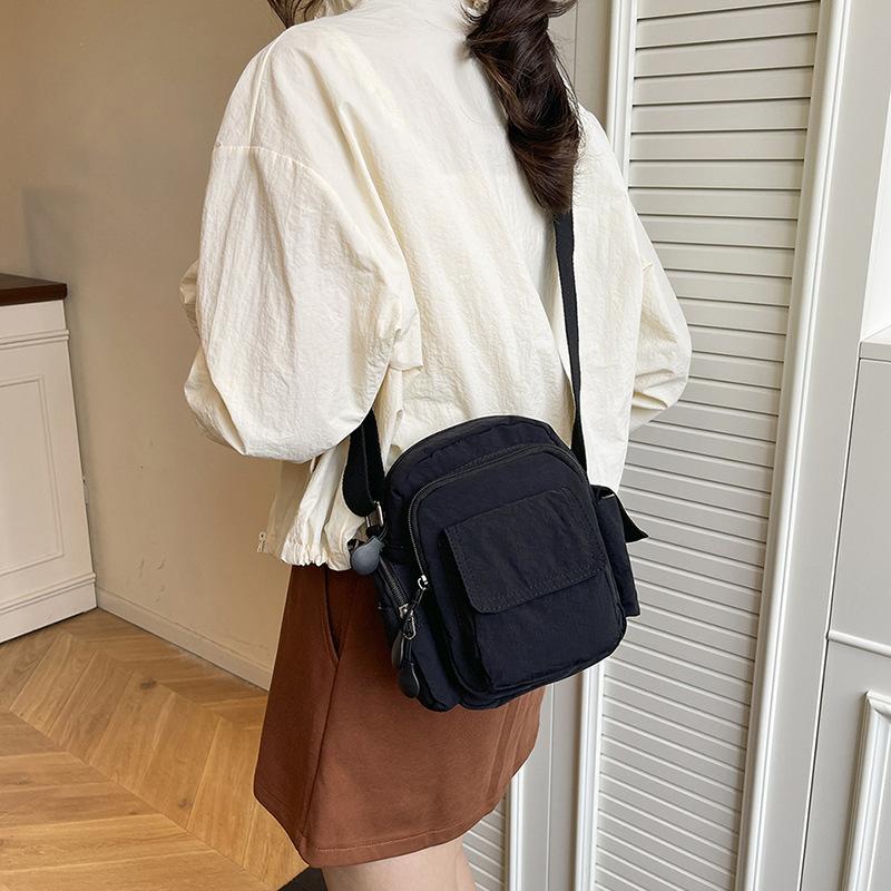 Summer New Multi-pocket Camera Bag, Light Anti-splashing Nylon Bag, Men's and Women's Same Casual Shoulder Messenger Bag