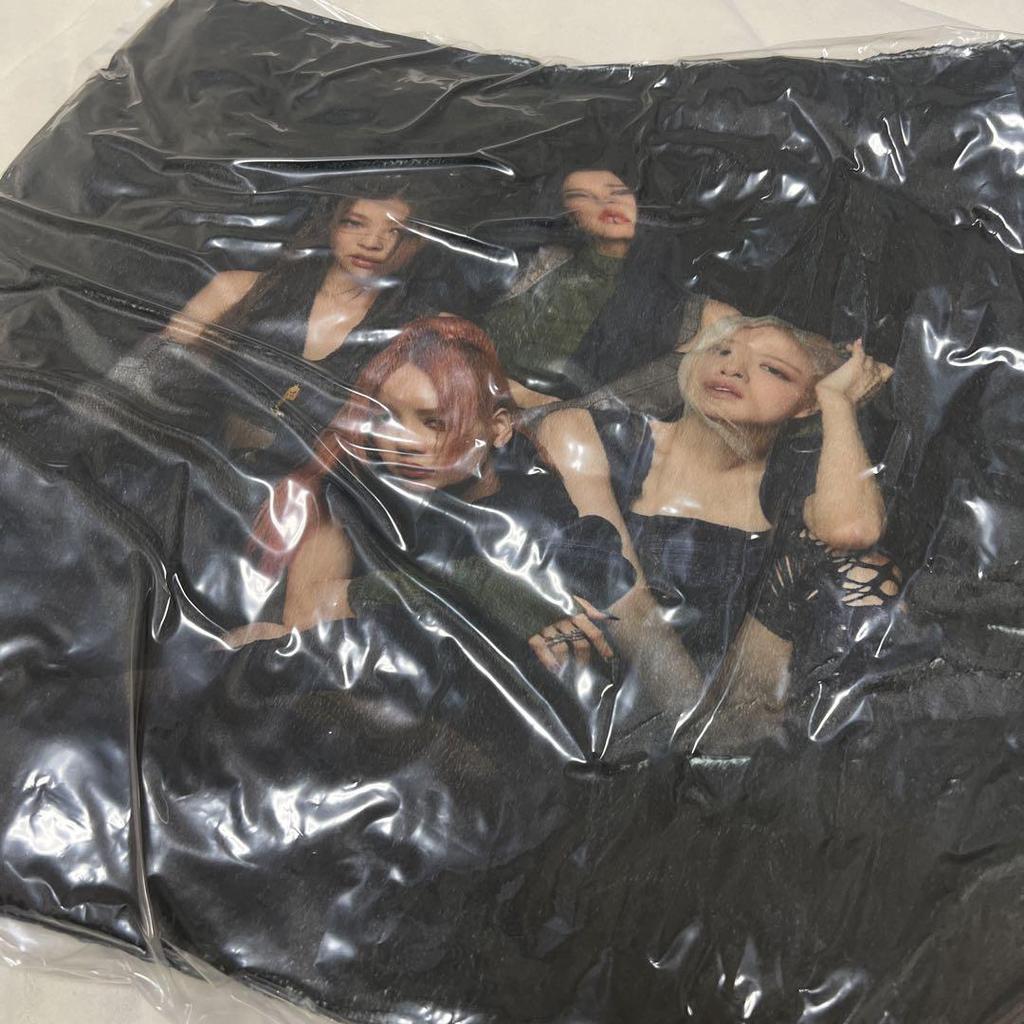 [USED] Black Pink