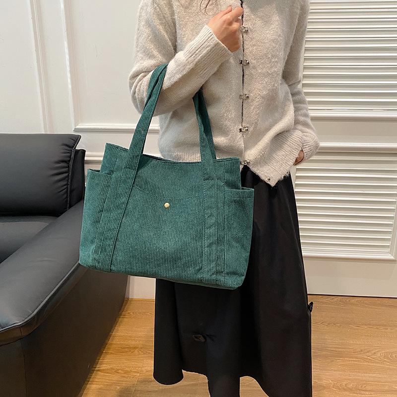Tote Bag Women's Popular Casual Simple Large-capacity Versatile Shoulder Bag Fashion Contrasting Color Velvet Bag This Year