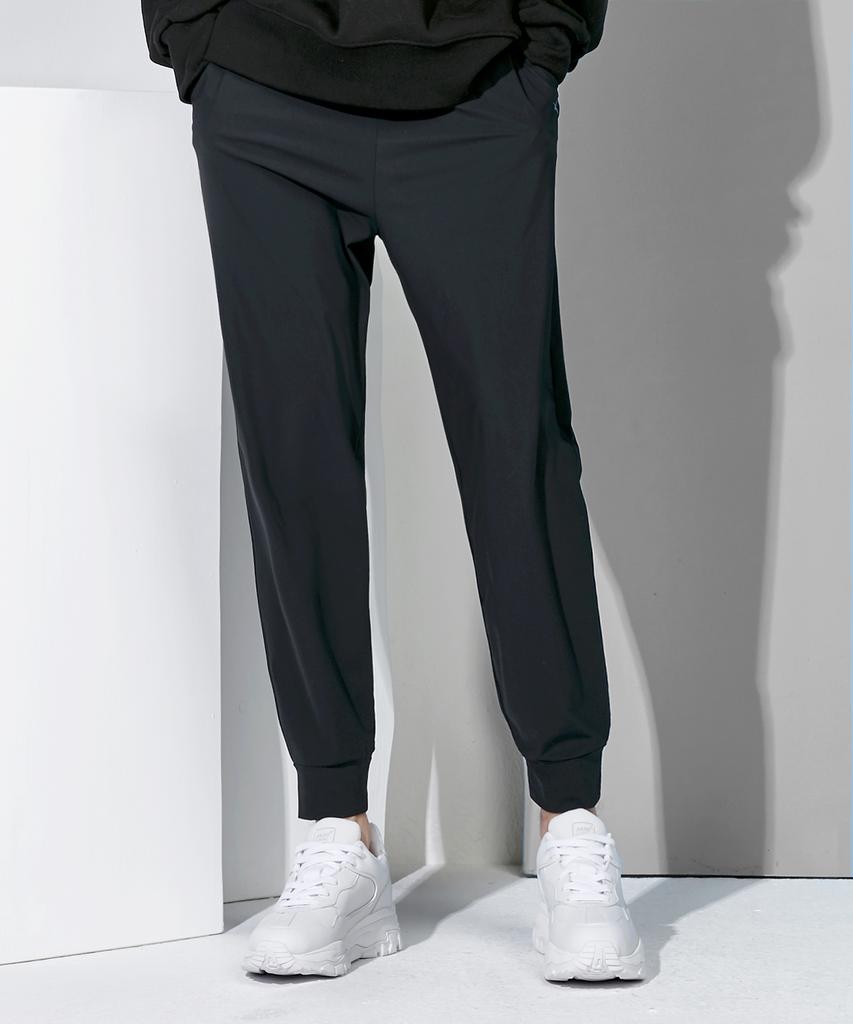 AKIII CLASSIC Tricot Air Cooler Jogger Pants Black
