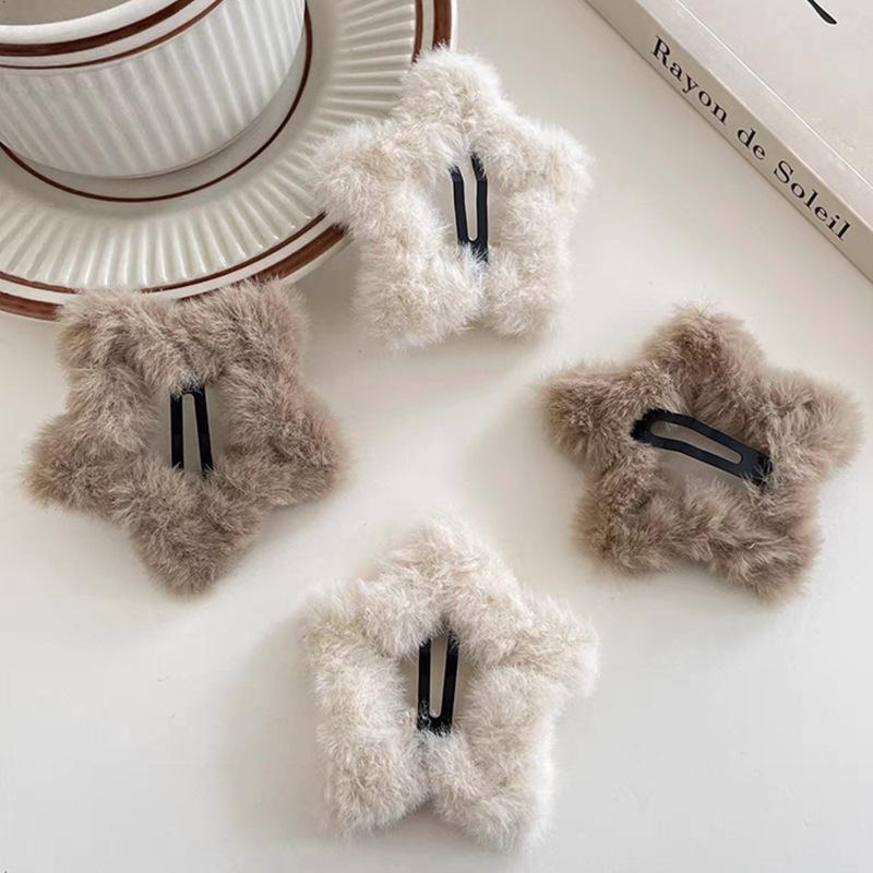 New Fashion Winter Autumn Hairpin Plush Material Cute Star Hair Claw for Women and Girls Side Clips Sweet Hair Accessories