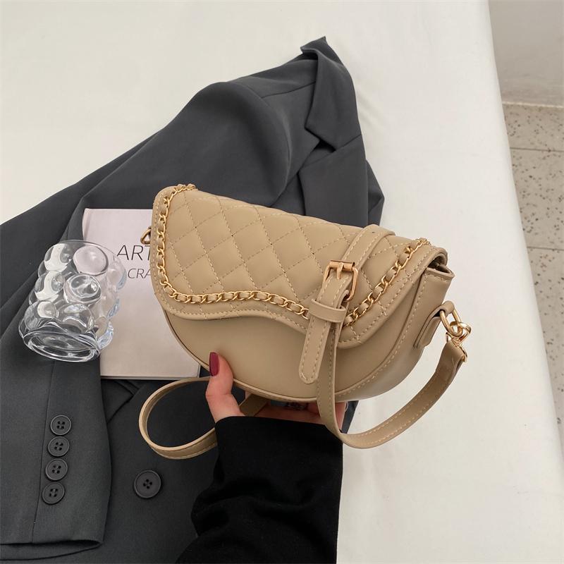 

Compact Leather Saddle Armpit Bags For Women Chain Shoulder Crossbody Bag Ladies Vintage Underarm Handbags Summer