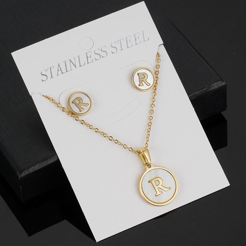 18K Gold-Plated Stainless Steel Alphabet Necklace Set: Cross-Border Women’s 26-Letter Round Shell Pendant