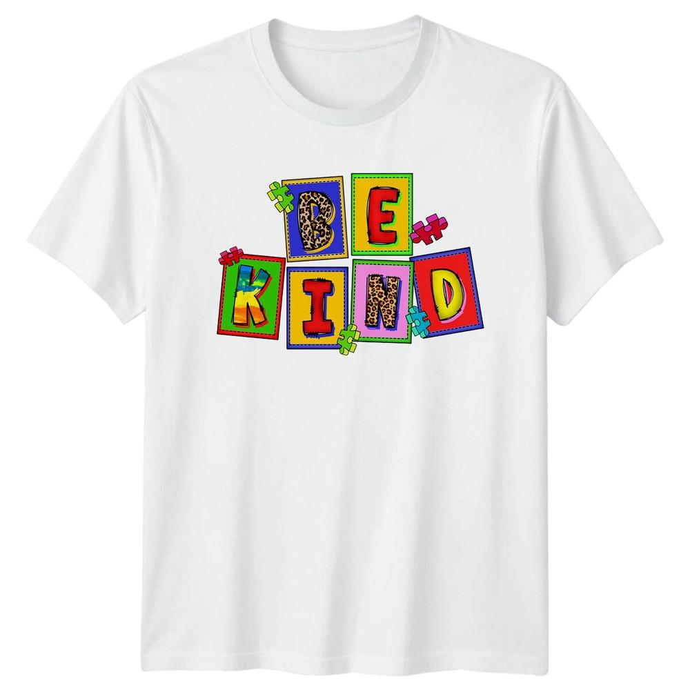 Buď laskavý Povědomí o autismu Puzzle Grafický design Trička