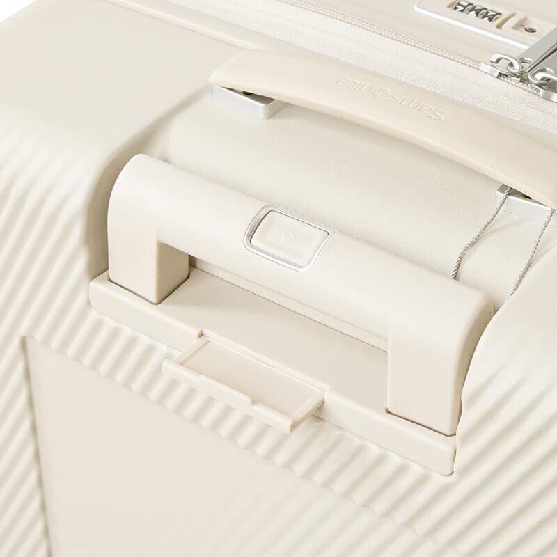 Samsonite Expandable 20-inch Spinner Suitcase