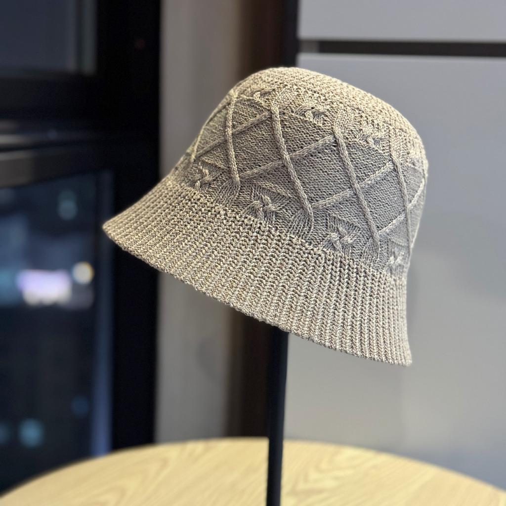 Casual Versatile Hat for Women, New Spring and Autumn Style, Simple Fisherman Hat, Outdoor Foldable Bucket Hat That Makes the Face Look Smaller