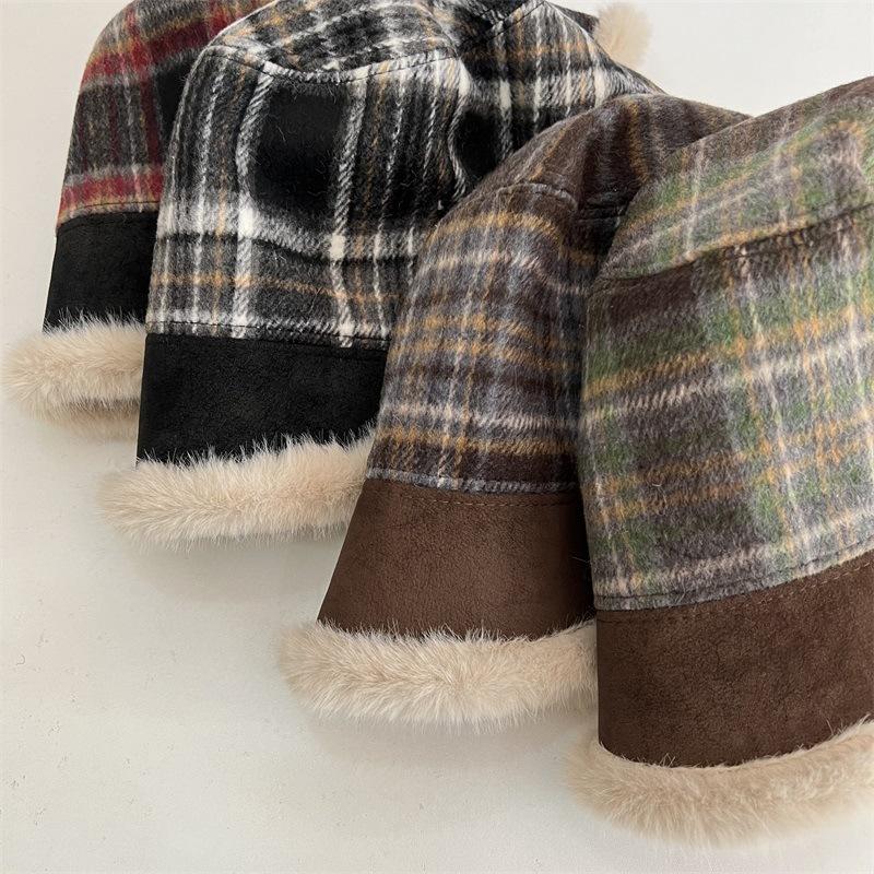 

Autumn and winter warm face small bucket hat retro plaid plush fisherman hat children s versatile basin hat M（56-58cm） чорний