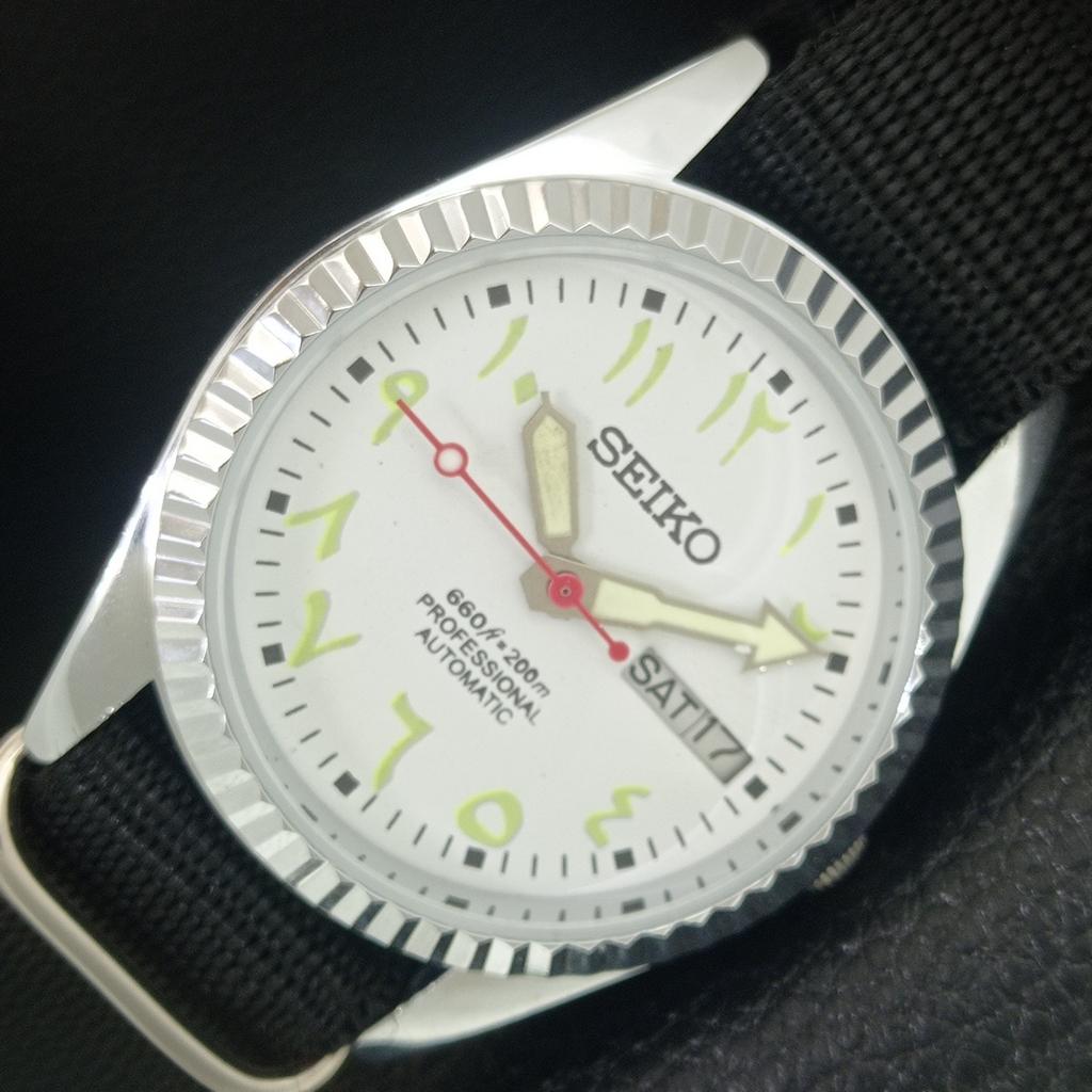 

VINTAGE REFURBISHED SEIKO AUTOMATIC 6309A JAPAN MENS WHITE DIAL WATCH a442543-1