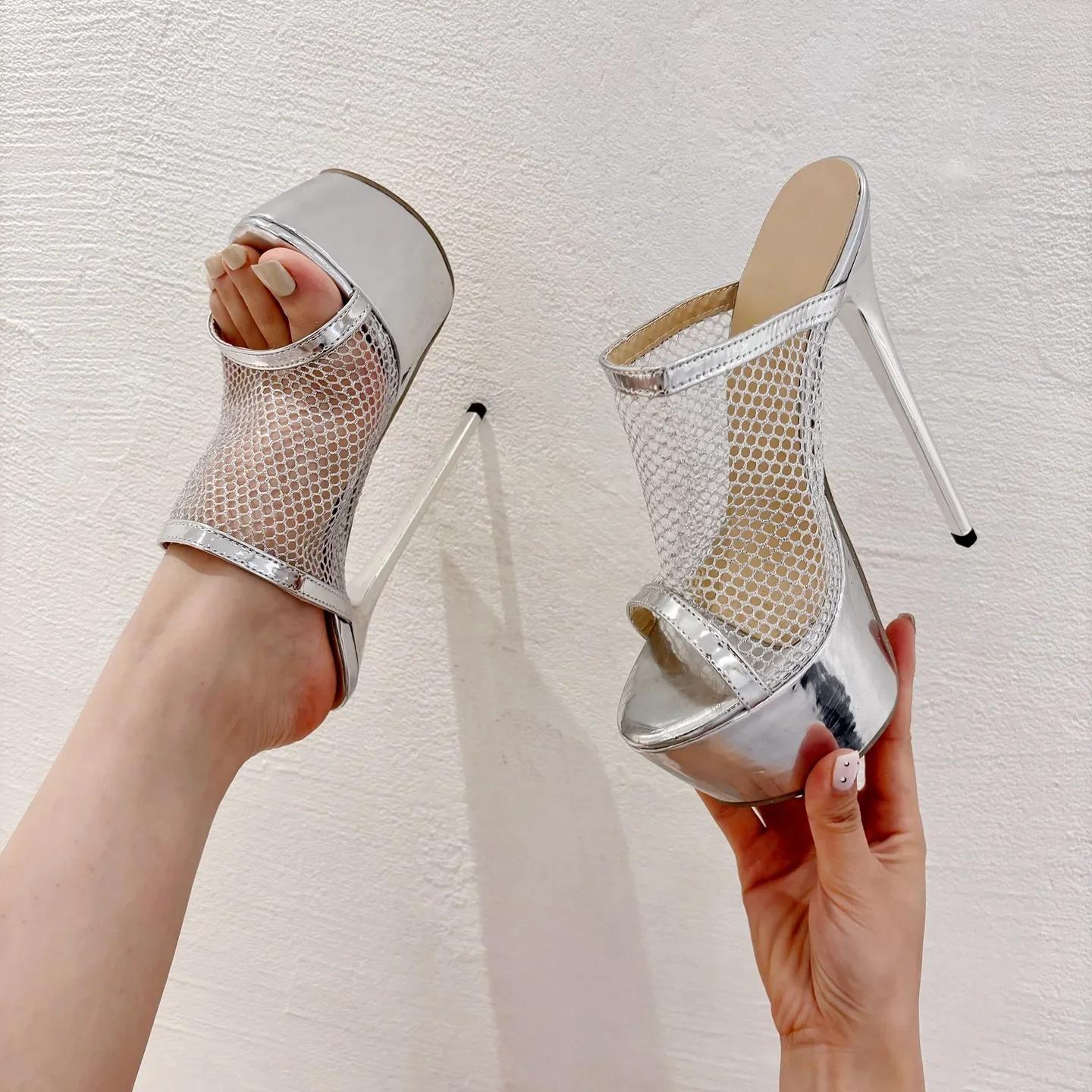 

Модные серебряные/золотые 16 см тонкие тапочки на высоком каблуке для женщин на платформе с открытым носком дышащая сетка комфортные сандалии для отдыха на природе 40