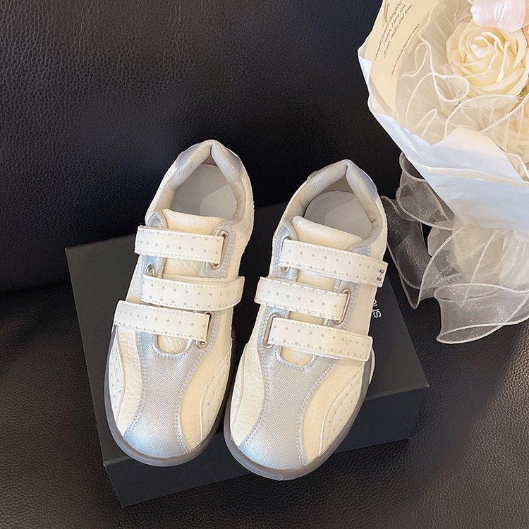 

Masoism 2025 new Velcro casual shoes lightweight sports shoes versatile flat baseplate shoes women s autumn polka dot 40