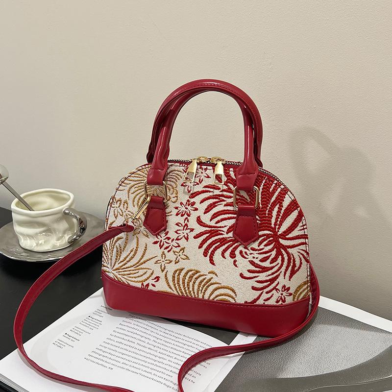 High-end Design Women's Portable Shell Bag Versatile Casual Fashion Shoulder Messenger Bag Trendy High Value