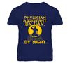 Arztassistent am Tag Ninja in der Nacht Lustiges T-Shirt