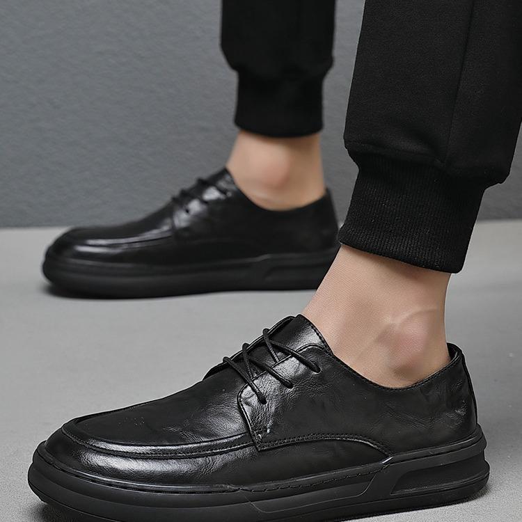 New Shoes for Men Genuine Leather Casual Shoes Cool Black Flat Skateboard Shoes Cow Leather Lace-up Loafers