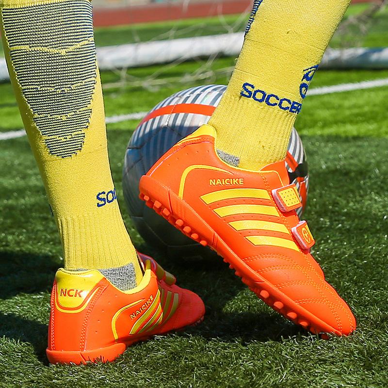 Kinder und Jugendliche, große Größe, stoßdämpfend, rutschfest, verschleißfest, Klettverschluss, kurzer Nagel, Outdoor-Fußballschuhe, Trainingsschuhe