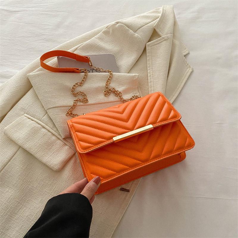 Fashionable And Chic Summer Women's Small Shoulder Bag With Trendy Chain Strap In Multiple Colors