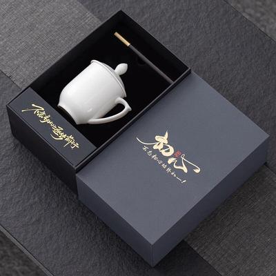 Gold-painted White Porcelain Teacup