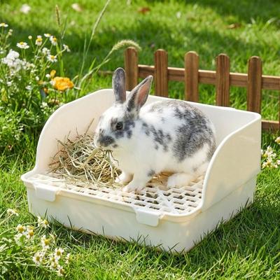 Splash-Proof Rabbit Litter Tray Anti-spill Plastic Animal Potty Trainer Rectangular Detachable Small Animal Litter Pet Supplies