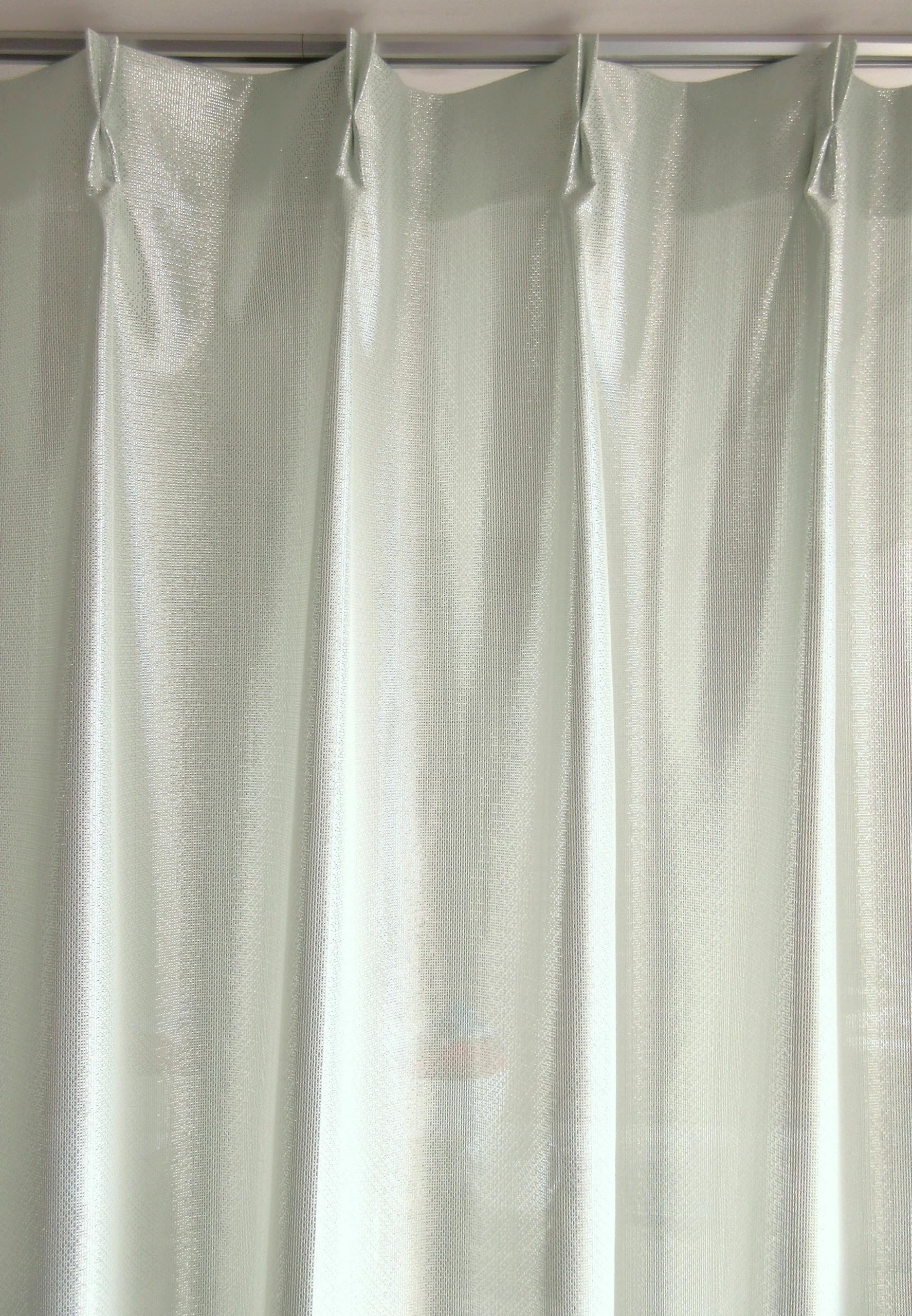 

Алюминиевое напыление Сделано в Теплоизоляция Теплоизоляция Удержание тепла Защита от УФ-лучей Блокировка изображения Зеркальная кружевная штора 100см x Длина 2