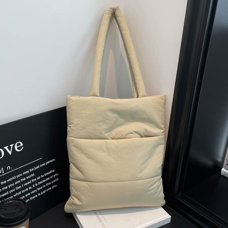 

Trendy Cott Filled Shoulder Bag Simple Design Nyl Handle Bag for Daily Use Comfortable and Versatile Texture Storage Bags абрикосовый