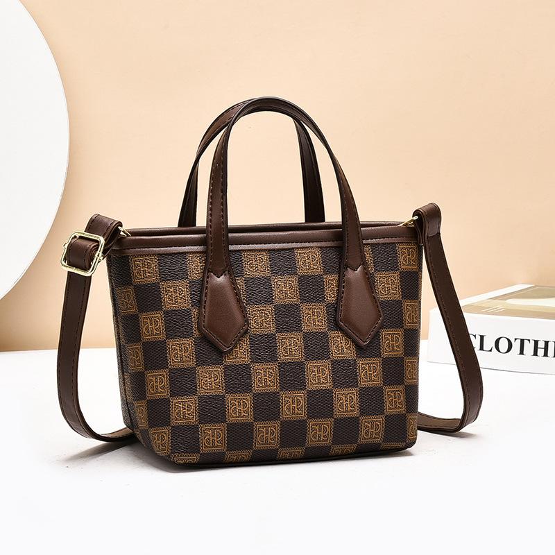 

Bag women s bag 2025 spring and summer new handbag large capacity shoulder bag retro plaid messenger bag manufacturer кофейный