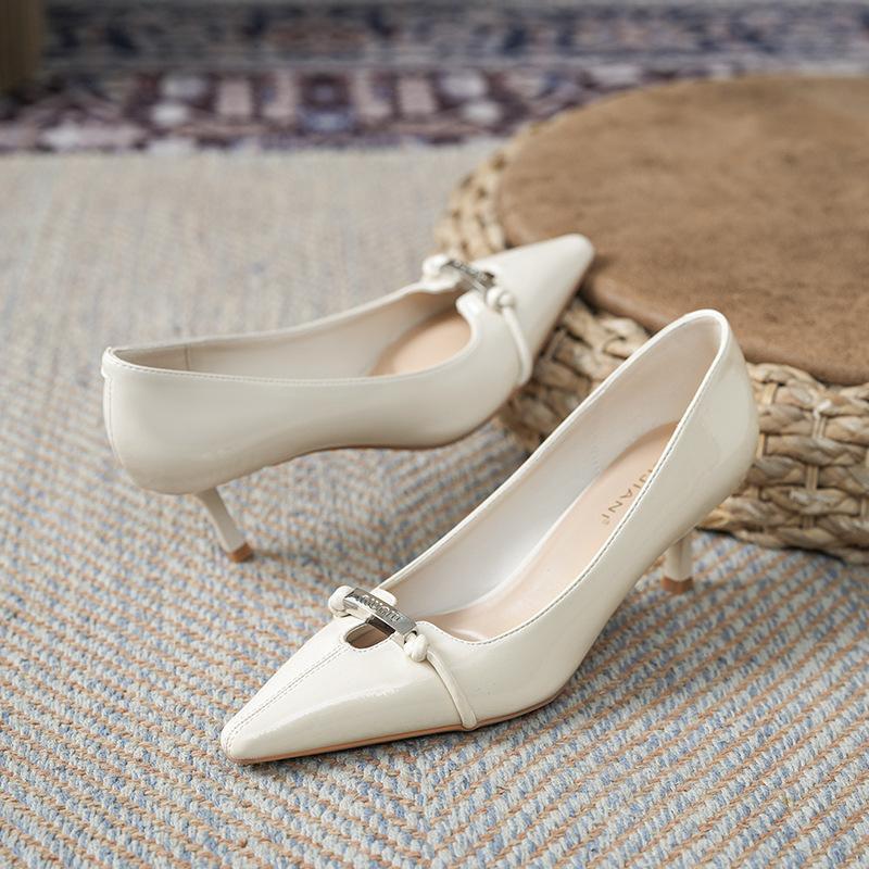

Versatile design patent leather celebrity temperament high heels women s pointed thin heels single shoes are not tired of spring 35