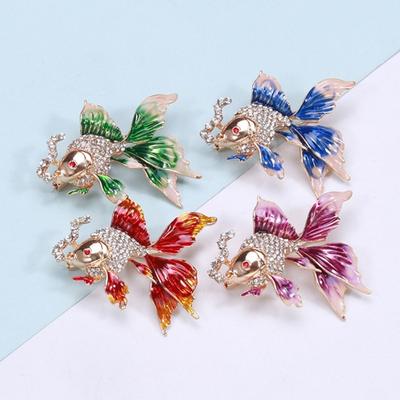 Goldfish Brooch Rhinestone Decor Gradient Contarst Color Realistic Fish Shape 3D Colorfast Stainless Luxury Coat Sweater Hat Bag Decoration
