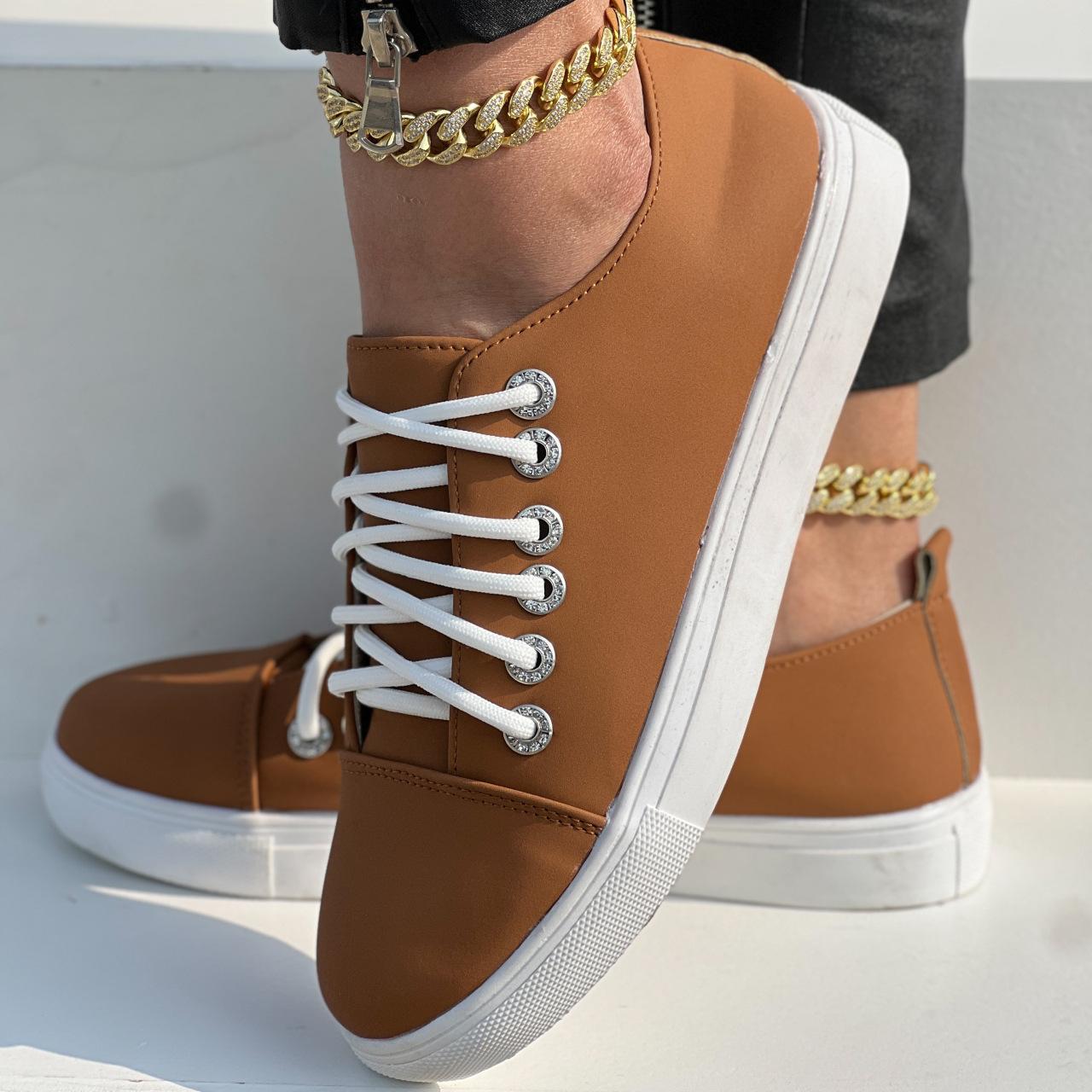 

Женские вулканизированные туфли 2024 Новые уличные туфли на платформе Повседневные женские кроссовки из искусственной кожи Модные кроссовки Женские танкетки Спортивная обувь 43( insole 26.5cm)