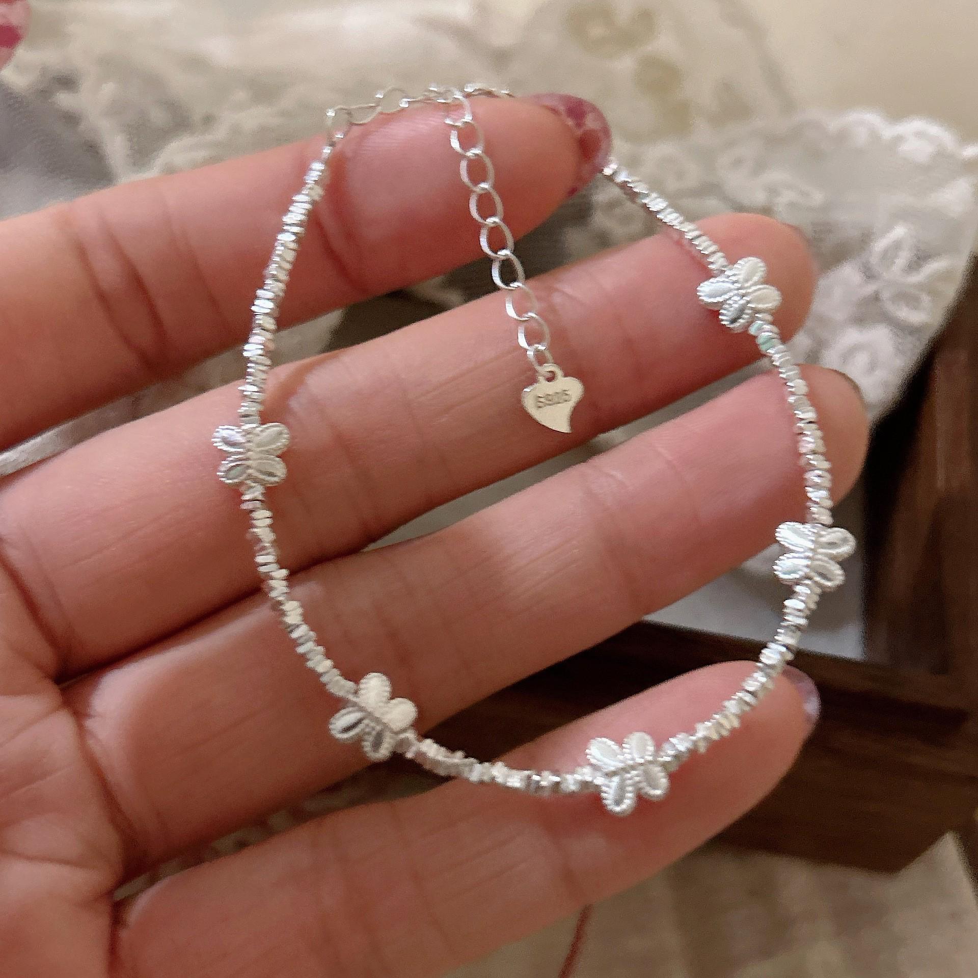 Romantic Silver Butterfly Bracelet: Fashionable, Versatile Hand Jewelry for Women
