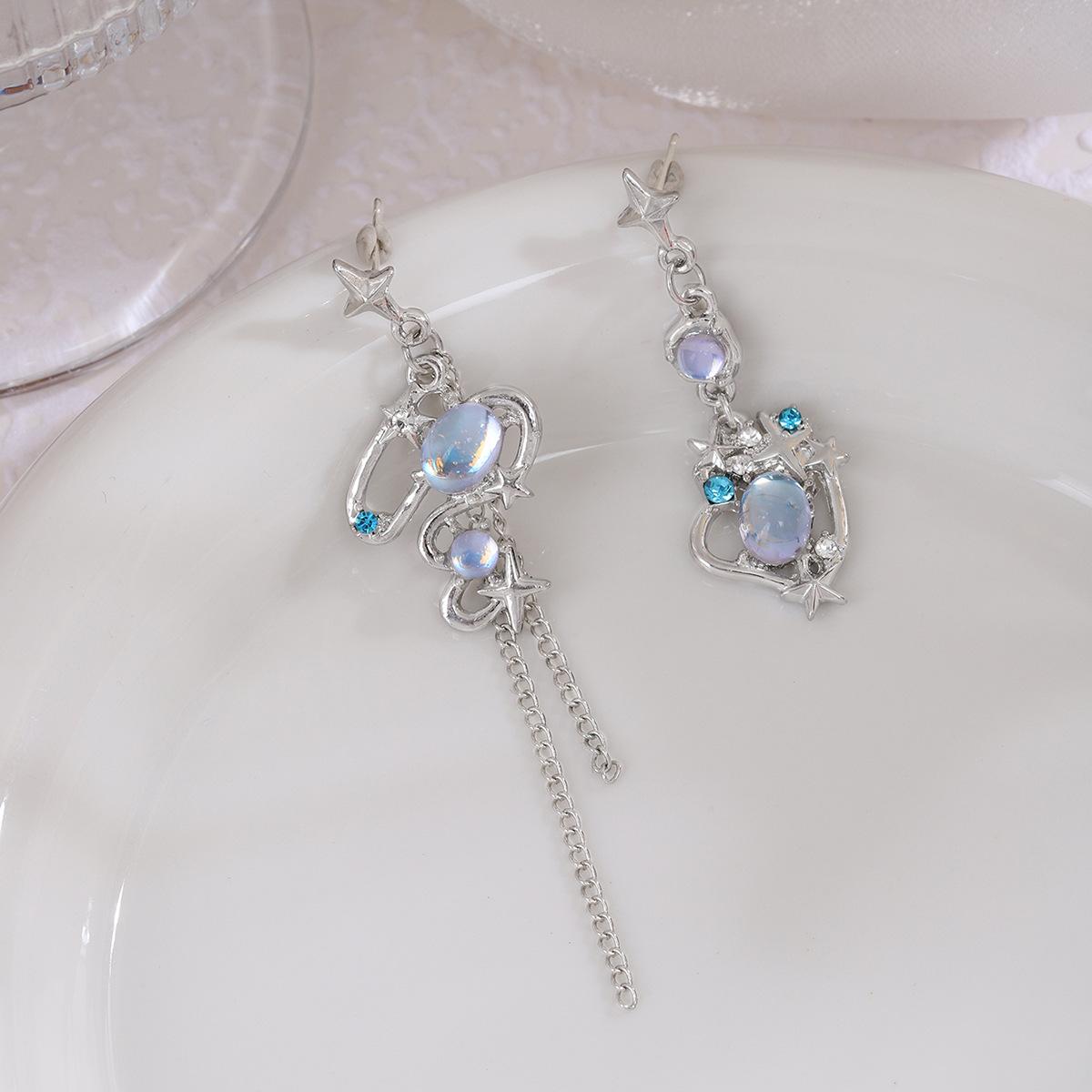 

Потрясающие женские асимметричные серьги со звездами в милом и классном дизайне