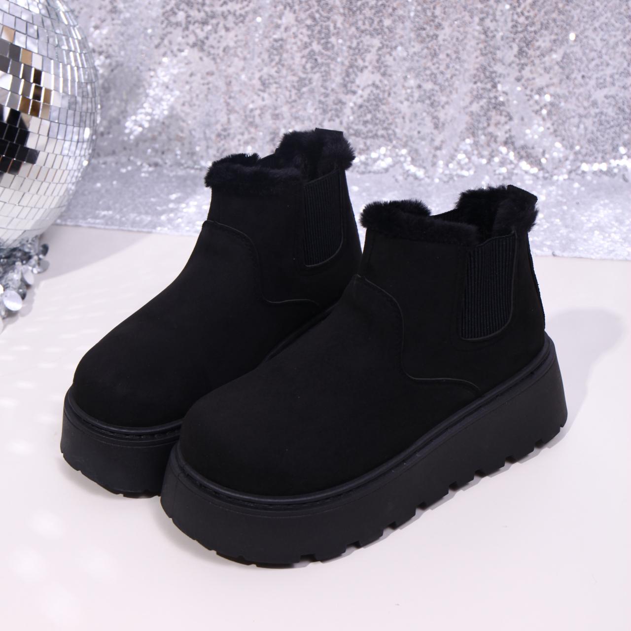 

Женские зимние ботинки 2025 года с круглым носком, на платформе, с добавлением бархата и утолщенные хлопковые ботинки, уличная обувь для отдыха, зимняя теплая женская обувь 40