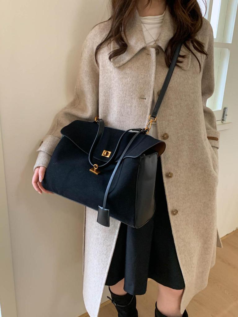 2025 Women's High-End Retro Matte Platinum Handbag: Trendy, Large Capacity Niche Underarm Commute Bag