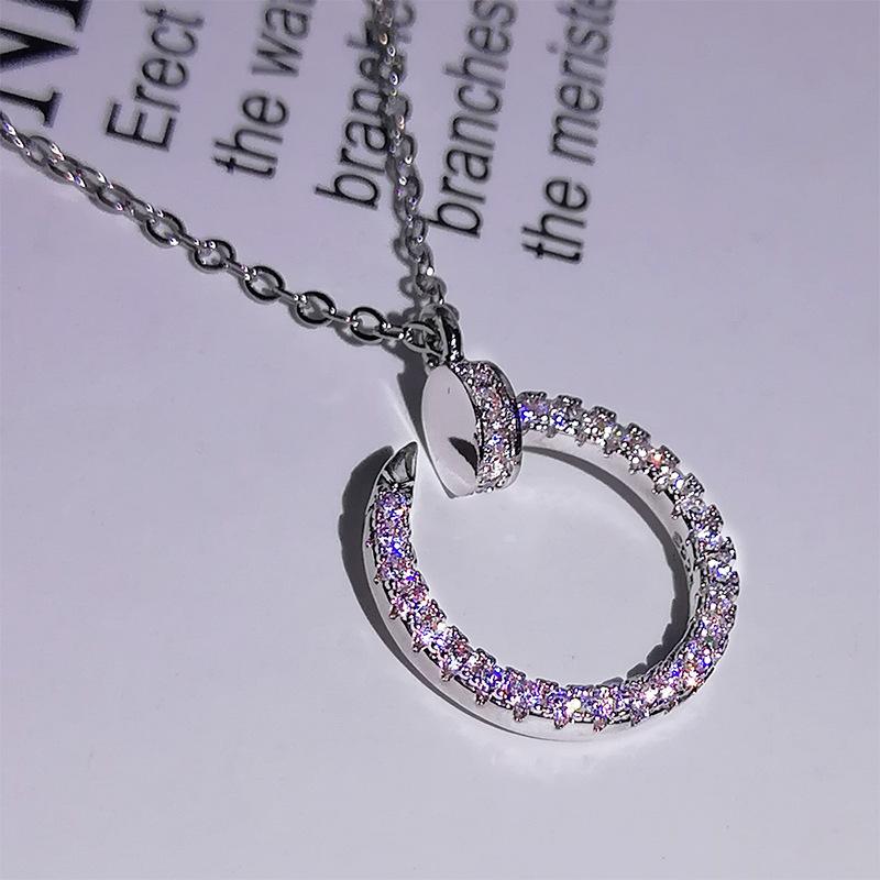 Simple Fashion Rose Gold Inlaid Full Diamond Nail Necklace Luxury Curved Nail Round Pendant Clavicle Chain For Ladies