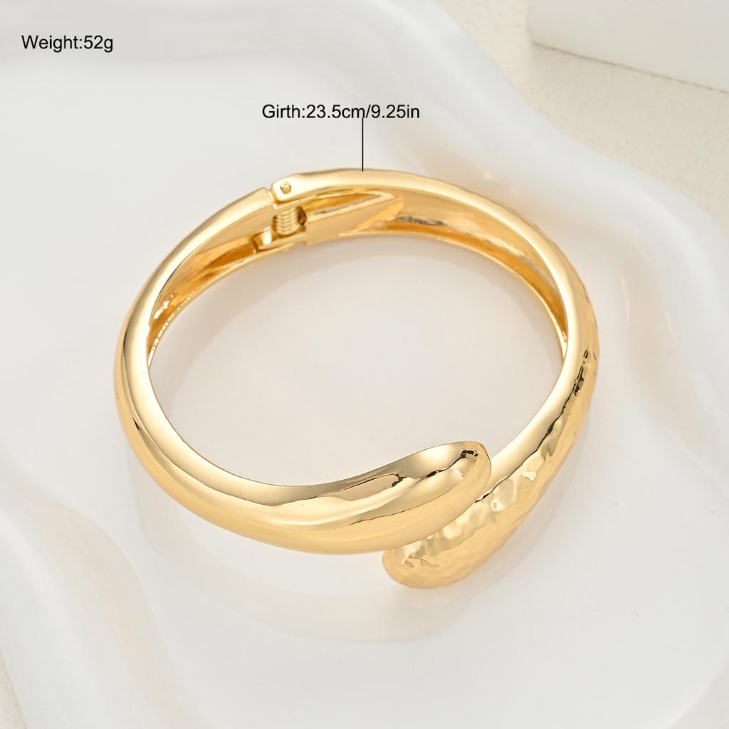 Vintage Water Drop Hammered Pattern Cuff Bangles for Women Punk Hip Hop Exaggerated Gold Color Statement Bracelets Jewelry Gifts