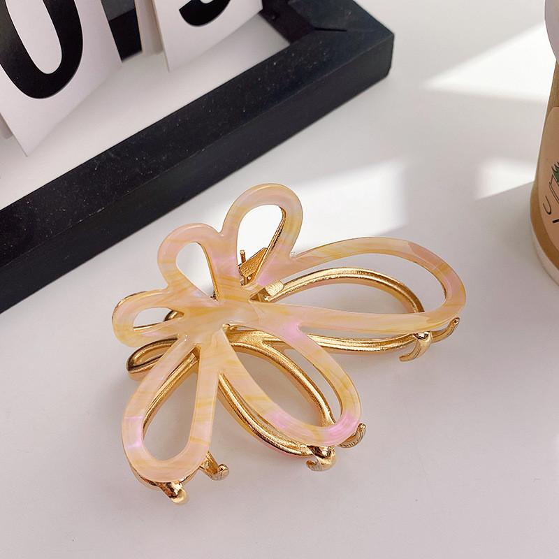 Elegant Butterfly Design Hair Claw For Women In Various Stylish Colors And Sizes