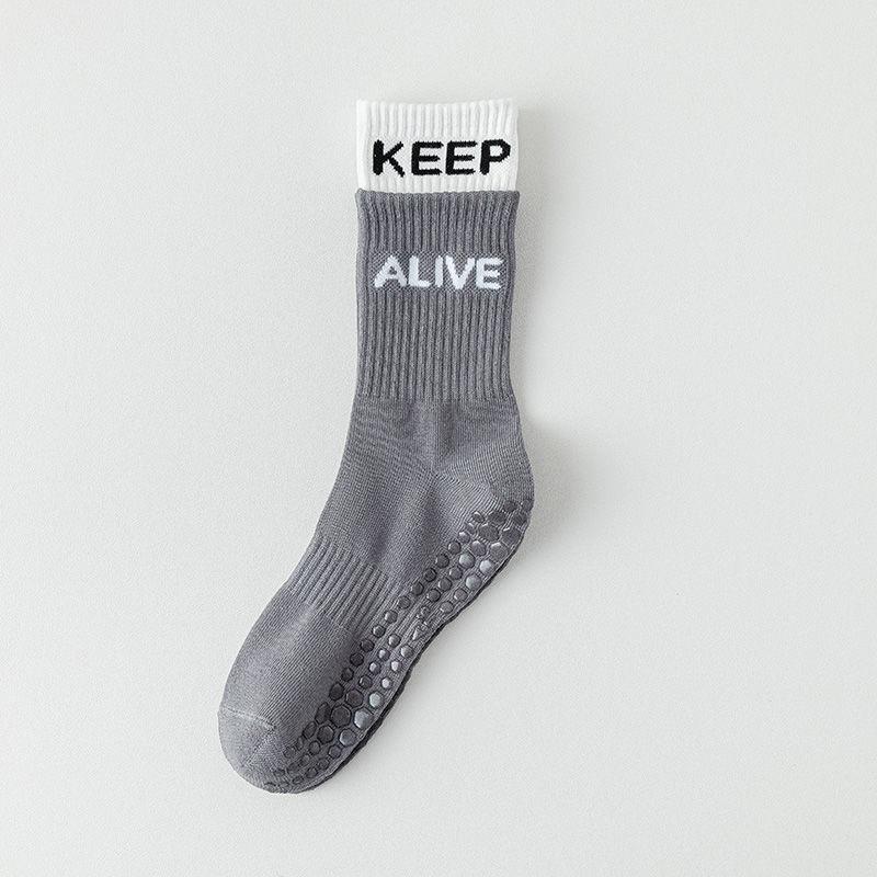 

Хлопковые дышащие носки для йоги до середины икры, однотонные полосатые противоскользящие спортивные носки, носки для пилатеса, носки для танцев, фитнеса и тренировок серый