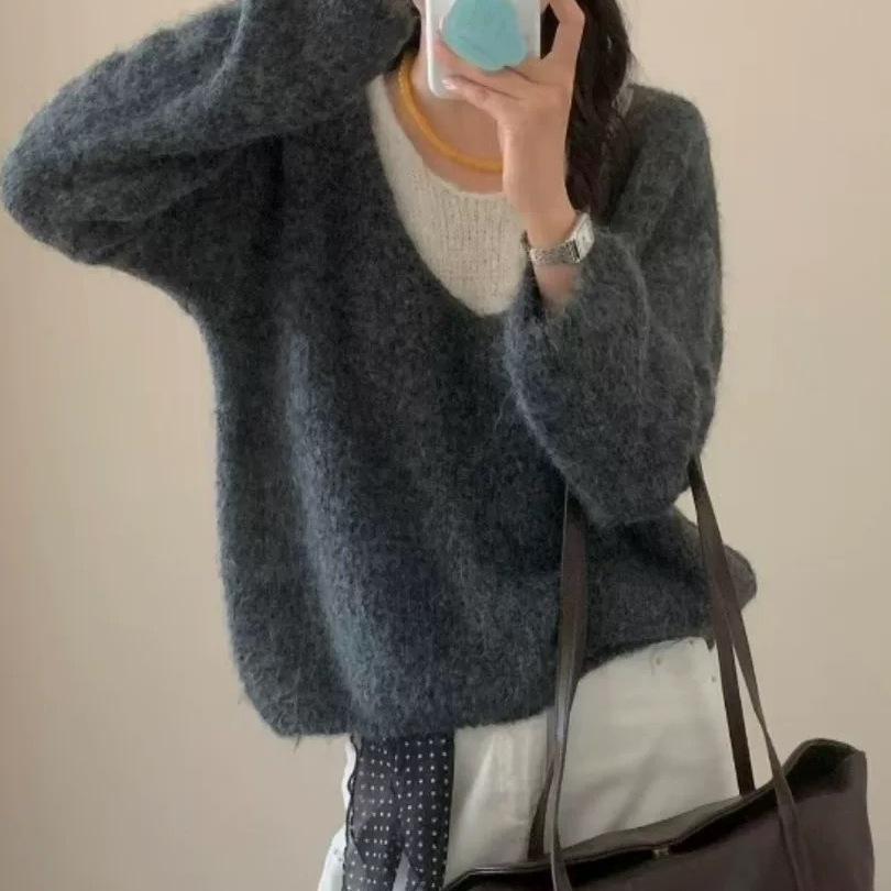 Colorblock Knit Sweater - Women's High-End Autumn/Winter Style, Soft, Loose, and Versatile