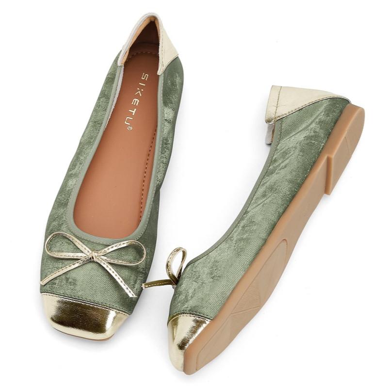 Fashion 2025 New National Style Round Toe Temperament Flat Shoes Trendy Elegant Outside Walking Shallow Mouth Women Flat Shoes