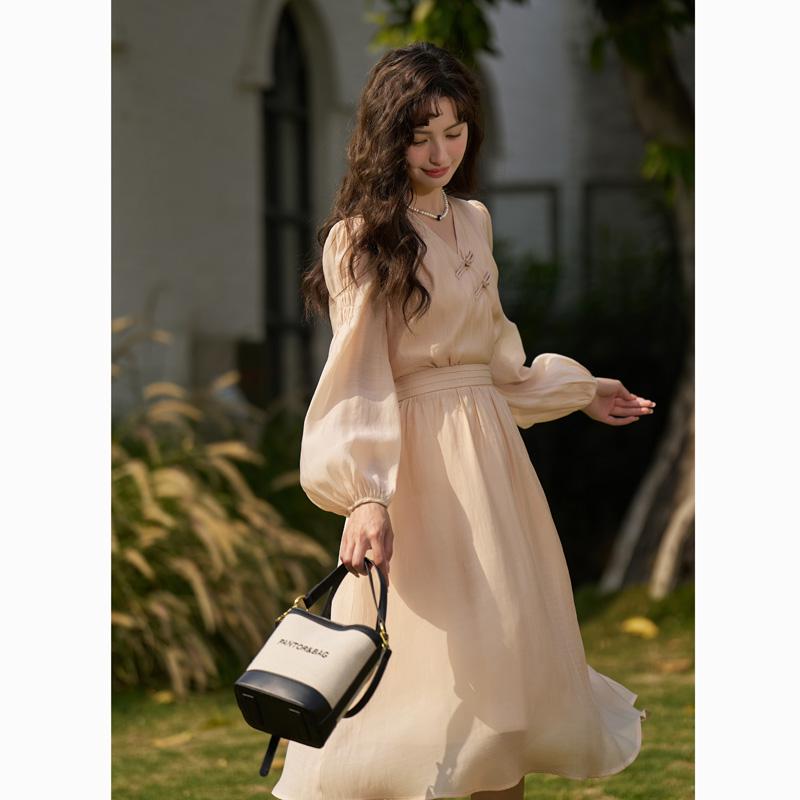 

Mishow элегантное платье для женщин, модное весенне-летнее винтажное платье трапециевидной формы с v-образным вырезом и пышными рукавами, эластичная талия, женская одежда MXC13L1265 S