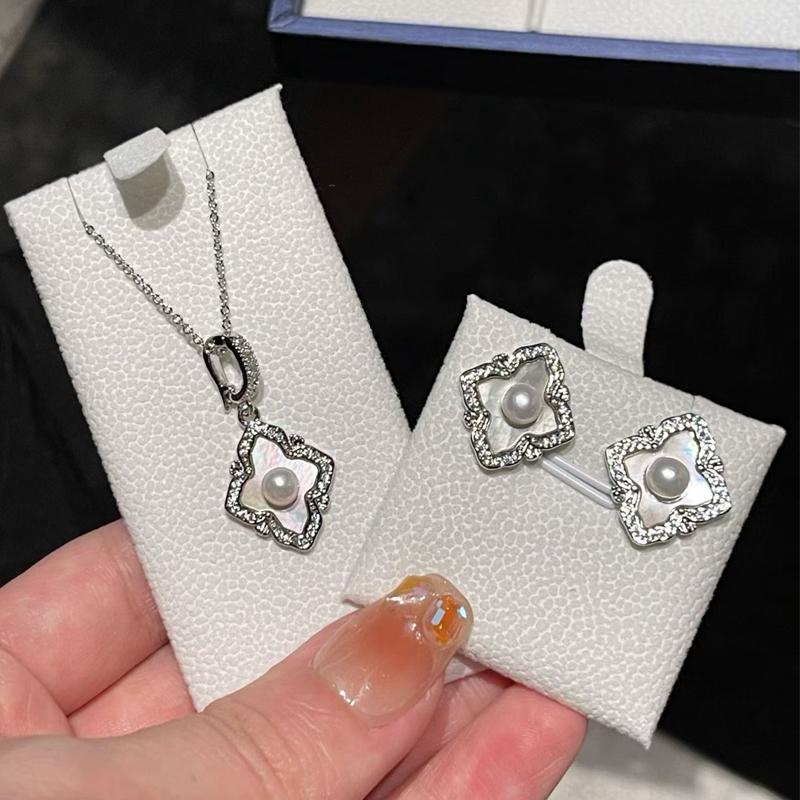 White Mother Of Pearl Pearl Jewelry Set Retro Court Style 4-5mm Natural Freshwater Pearl Necklace Earrings Ring 3 Piece Set
