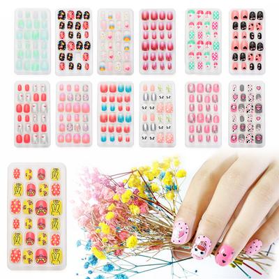 NEU Fshion Stick On Nails Wiederverwendbare Nägel Kunst Falsche Nagelspitzen Full Cover Press on Nails Fake Nails