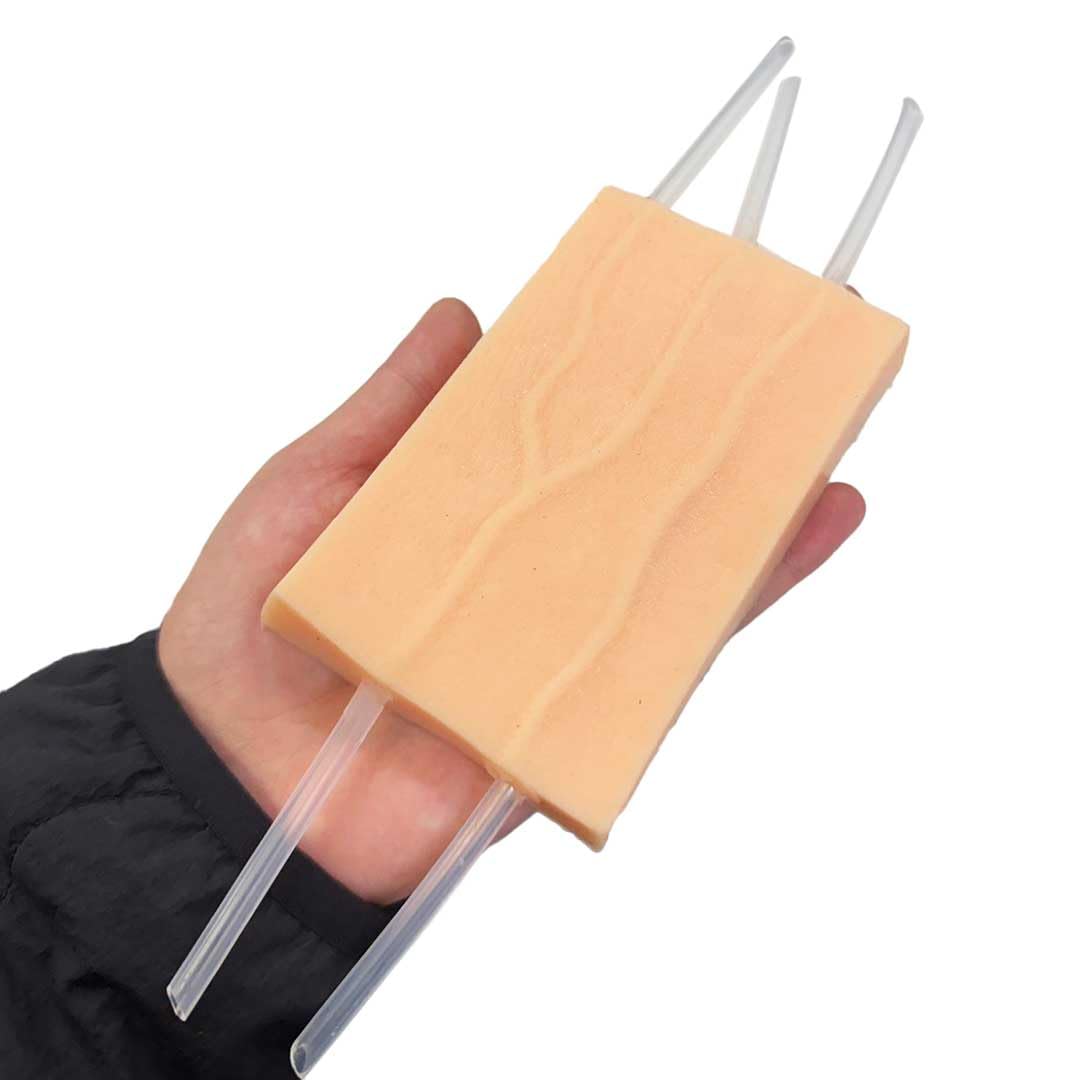 

[AiO JAPAN] Силиконовая модель для практики внутривенных инъекций и забора крови