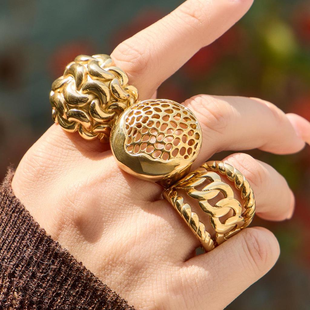 18K Gold Plated Stainless Steel Hollow Ring – Exaggerated Design, Fashionable, Versatile European & American Jewelry
